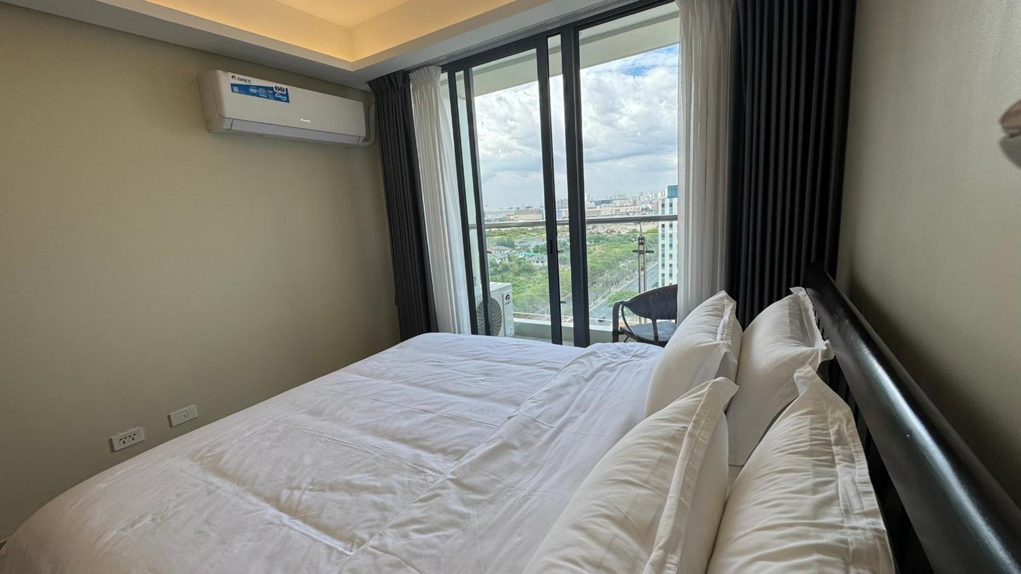 L Condotel Paranaque City Esterno foto
